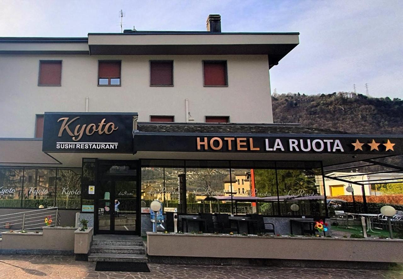 ホテル La Ruota モルベーニョ エクステリア 写真